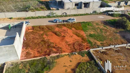  5 أرض مميزة للبيع في طريق طرابلس مقابل فتحت بوصنيب عند القوس امتداد شارع معهد الكهرباء