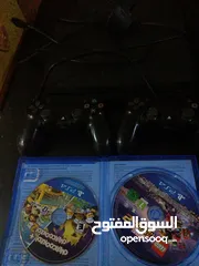  1 بلايستيشن 4 سلم وجهازين