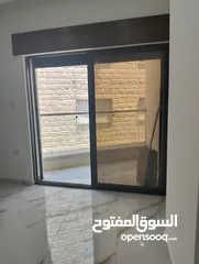  5 شقة سكنية الياسمين -عمارة القيسي - تبعد عن تاج مول دقيقتين - إيجار سنوي لعرسان جدد أو عائلة صغيرة -