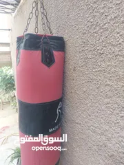  4 كيس ملاكمة  طولو حوالي منر  وزن 24