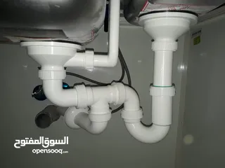  9 painter plumber and gyps and electric wormaintenance aslo tile making Al ain   سباك رسام وبلاط الجبس