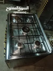  8 cooking range for sale very good condition and very good working Al Khoud souq