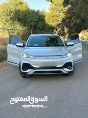  7 بي واي دي يوان 2022 فل كامل بانوراما لون سلفر بطاريه كبيره جمرك حديث
