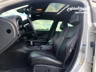  2 charger ،2016 GCC V6 ،Full Options, sunroof, Low mileage