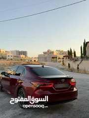  3 تيوتا كامري 2018 فل الفل مع فتحه ممشى قليل  مش محتاجه ولا اشي أعلى صنف بطارية الشركه