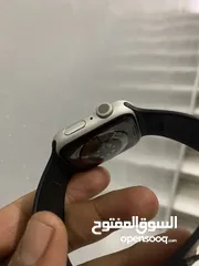  2 Apple watch series 6