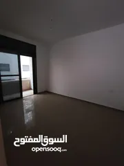  6 للايجار شقه ديلكس على شارع عين مصباح المؤدي الى الطيره