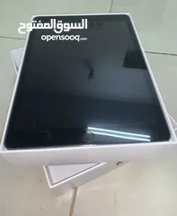  1 آيباد 8 نظيف جدا مع ملحقات للبيع فرصصصصه