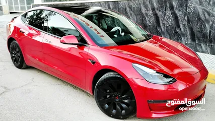 26 تيسلا 2023 model 3 فحص كامل 4 جــيــد ممشى قليل 18 الف بحالة الوكالة لون مميز بسعر لقطة ومحروووق