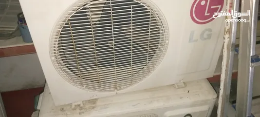  24 مكيفات  مستعمله بحاله الوكاله