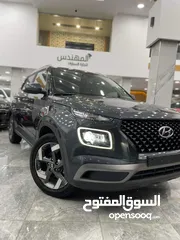  16 Hyundai Venue 2019 سيارة مميزة غنية عن التعريف