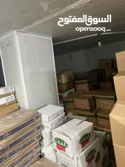  2 سوبر ماركت وغرفة تبريد