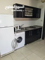 2 شقه استثماريه للبيع شارع الجامعه الاردنيه قرب مطعم ماكدونالدز