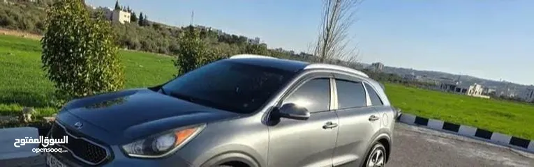  3 كيا نيرو نظيفة جدا للبيع استعمال شخصي سبب البيع السفر