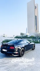  2 للبيع Ford mustang