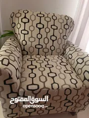  4 كنب بحالة جيدة جدا