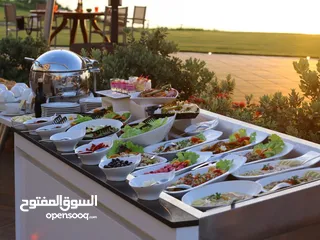  5 البحث عن شركاء لتنظيم حفلات ومؤتمرات بي مناسبة فصل الصيف