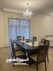  7 شقة طابق اول بموقع جدا مميز  في ارقى احياء - عبدون - على الاطلاق ثلاث غرف نوم (ID#: 6945)