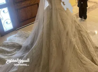  3 فستان زفاف. بسعر مغري جدا