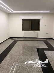  2 شقه سوبر ديلوكس البيع في ضاحيه الرشيد طابق اول  ثلاث بلكونات بسعر مغري