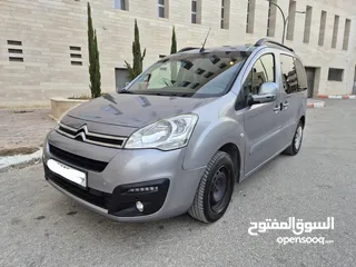  2 سيتروين بيرلنجو اوتوماتيك بحالة ممتازة