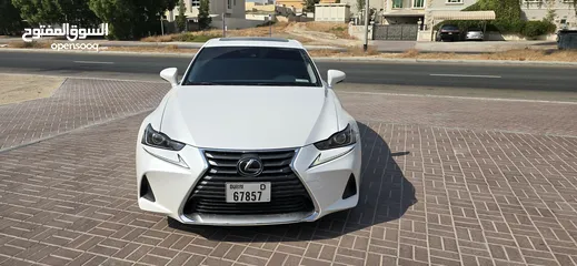  1 Lexus IS300 2018