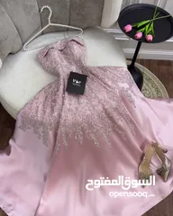  1 فستان سهرة او اعراس فخم لون زهري طويل بدون اكتاف