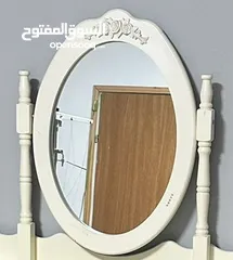 3 طاولة مكياج كلاسيكية أنيقة مع مرآة وكرسي مزخرف – لمسة فخامة لغرفتك!!!!!!