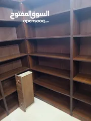  6 مكاتب ورفوف مكاتب