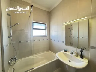  34 شقة مفروشة للإيجار 200م2 ( Property 40418 ) سنوي فقط