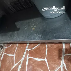  24 مجلى ستيلس ثقيل صناعي  ثلاجة بحاجه الى مروحة  طاوله ستيلس  غاز عين وحدة كانون كبير طول مترين عرض 40س