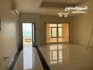  1 amazing villa facing the beach for rent in alhail north