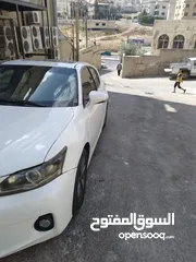  7 سياره لكزس سي تي 2012 ابيض  الفحص مرفق مع الصور