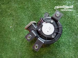  2 مروحة بطارية هايبرد تويوتا بريوس 2010-2022 تويوتا كرولا 2018-2023 مستعمله اصليه بحالة ممتازه  ياباني
