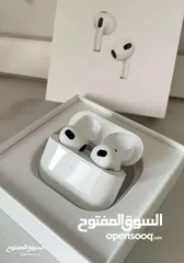  22 أختار الأصلي وريح راسك النسخة الأحدث والأقوى  بطارية تصل إلى 5ساعات من الأستخدام Apple AirPods 4 AN