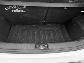  7 كيا مورنيج 2018 , ترخيص 17 بسعر حرق على الكاش ، سيارة نظيفة دهان شركة خالية من الحوادث ، سعر مميزز