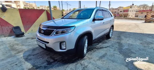  2 KIA Sorento