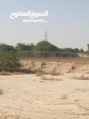  7 مزرعة للبيع بموقع مميز قريب للخدمات والسعر مناسب