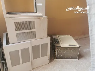 2 مكيفات شباك بحاله ممتازه ماشاء الله بعنيزه