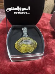  1 عطر بدر البدور من العربية للعود من اكثر العطور المطلوبة والمرغوبة للجنسين مستخدم شي بس 33 دينار
