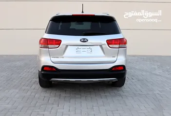  7 KIA SORENTO 2017 GCC EXCELLENT CONDITION WITHOUT ACCIDENT