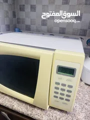 1 Microwave Oven