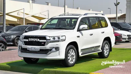  4 Toyota Land Cruiser V8 2016 GCC - with sunroof