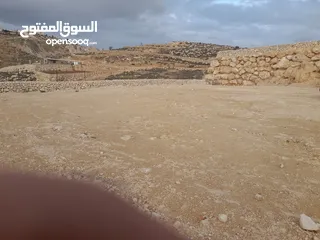  3 1800م ارض في دورا  كريسة طابو اللف اونصفها