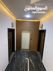  21 شقه طابق تسويه للبيع مساحه 145 داخلي وخارجي 100متر بموقع مميز في جبيهه حي المنصور