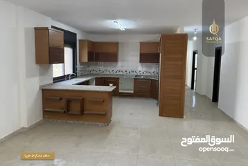  11 شقة للبيع في البيرة بالقرب من جوال