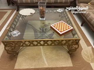  1 طاولة وسط زجاج سكريت