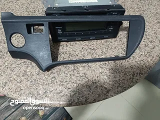  18 اضويه اثنين واحد تويوتا وواحد هونداي ومسجلات اثنين واحد منهم مع فريم للبيع بسعر مغري جداً