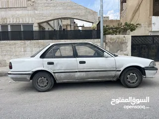  4 تويوتا كورولا 1992