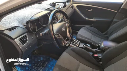  5 Hyundai i30 year 2014